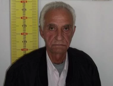Αυτός είναι ο 72χρονος που πιάστηκε στα πράσα να ασελγεί σε 13 χρονη μέσα στο αυτοκίνητο! (φωτο)